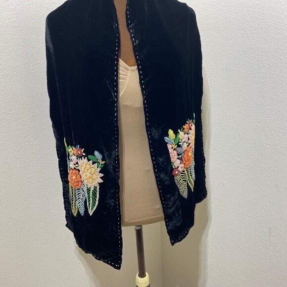 Unbranded Lined Velours Black Floral French Knots Embroidered Scarf 10.5"X60" - Picture 1 of 9